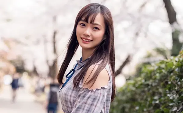 AV女優になった花音うらら|AV女優になりたい人向けの事務所の選び方とデビュー方法ページ